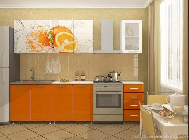 Продам: кухонный гарнитур апельсин лдсп 2,0 м но
