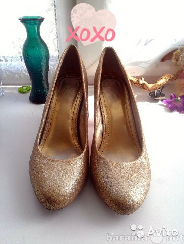 Продам: Золотые туфли - 37 размер