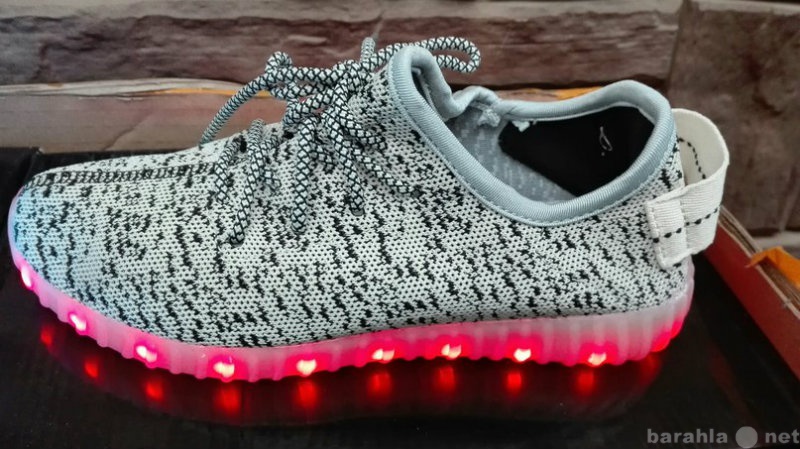 Продам: Светящиеся кроссовки + светящиеся шнурки