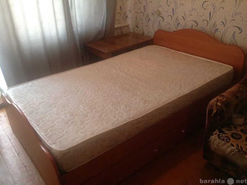 Продам: Кровать+матрац