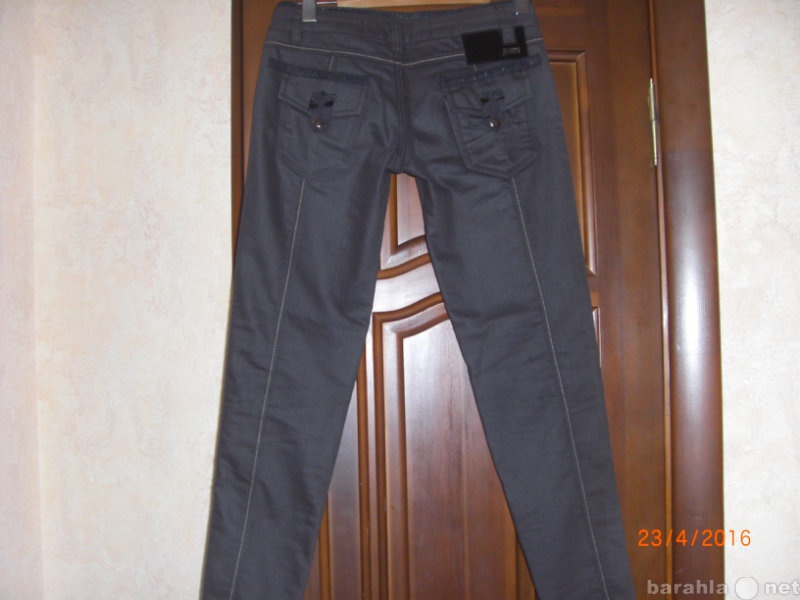 Продам: фирменые джинсы
