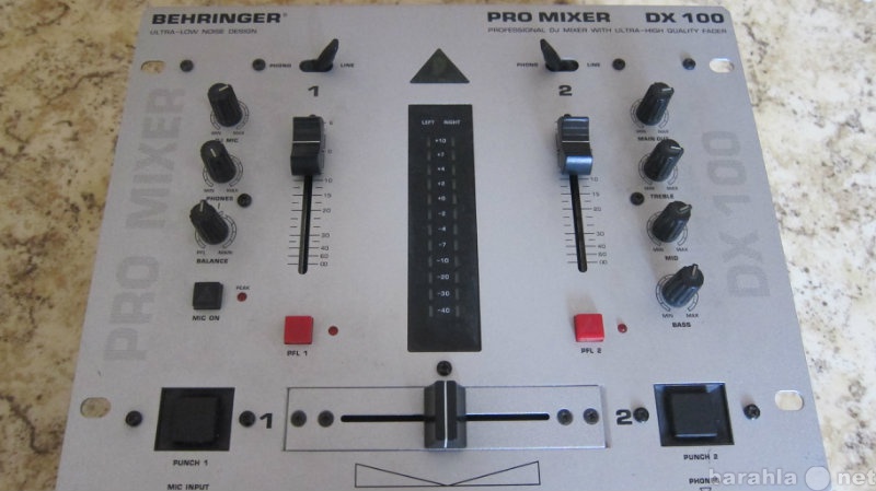 Продам: DJ Mixer Behringer DX 100