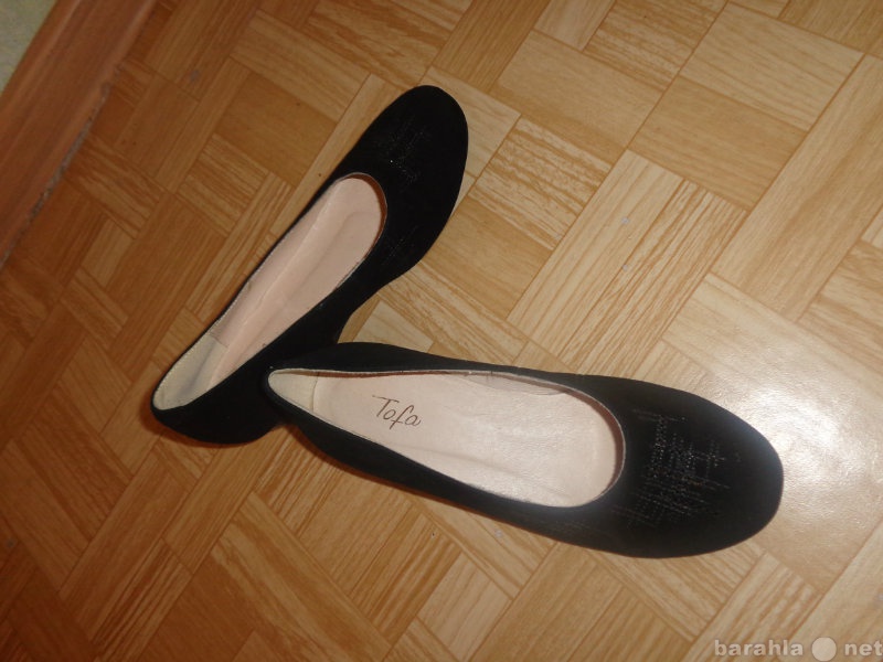 Продам: Новые замшевые туфли