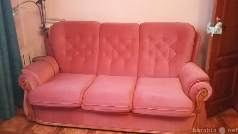 Продам: диван с креслами