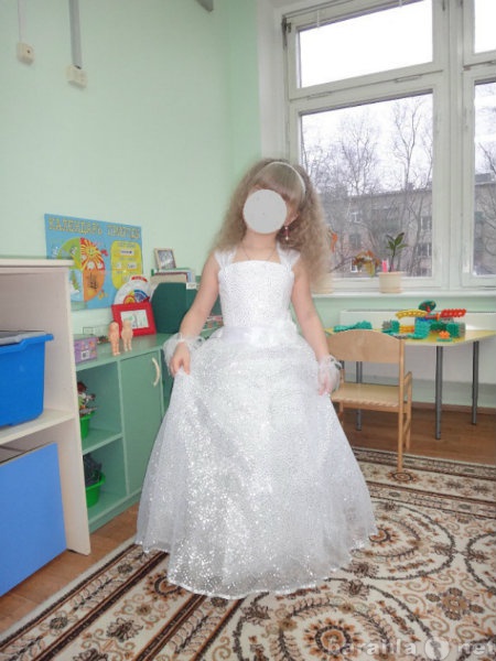 Продам: Платье для девочки 6-7 лет.