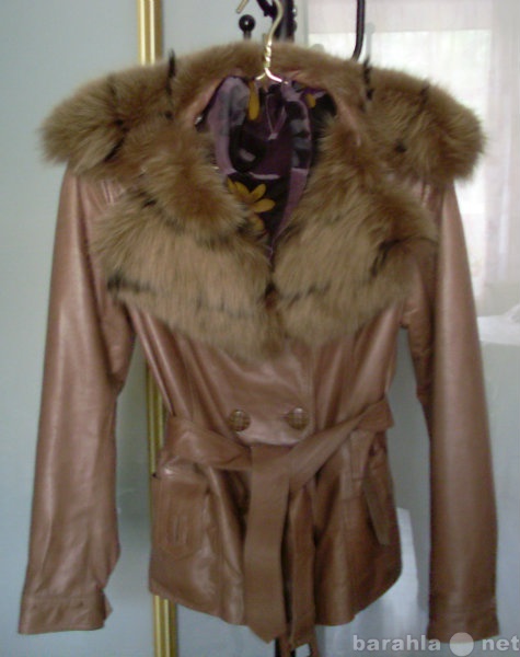 Продам: Курточка кожаная с меховым воротником