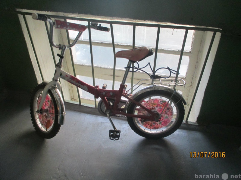 Продам: велосипед для девочек 4-5 лет