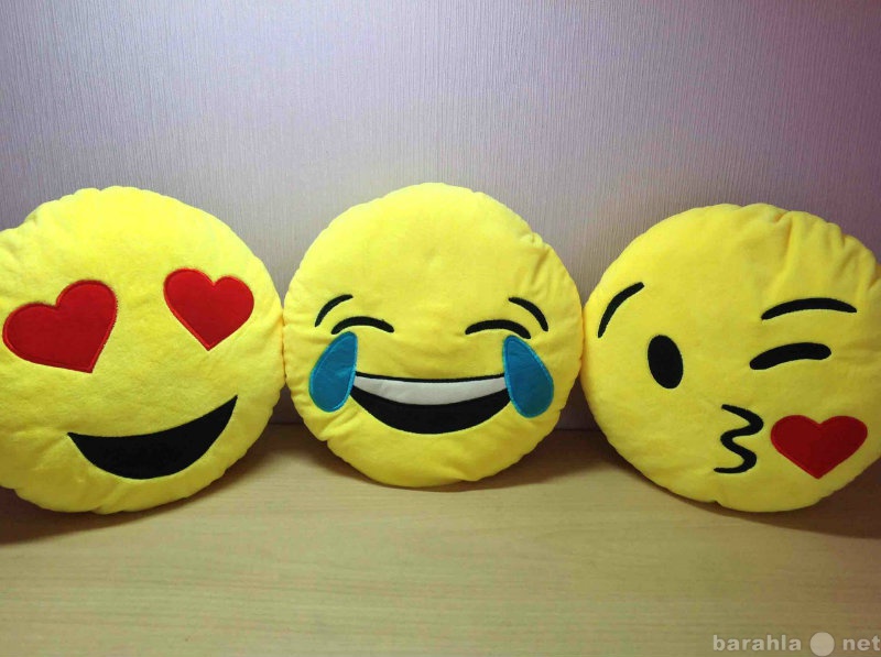 Продам: Мягкая подушка-игрушка. Emoji. Смайл