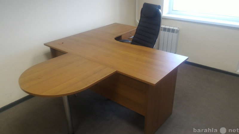 Продам: Комплект офисной мебели