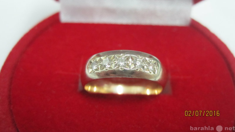 Продам: Кольцо с бриллиантами 585