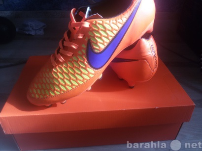 Продам: Бутсы Nike MAGISTA ONDA FG+гетры Nike