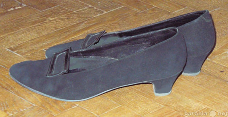 Продам: Женские замшевые туфли. Размер 36