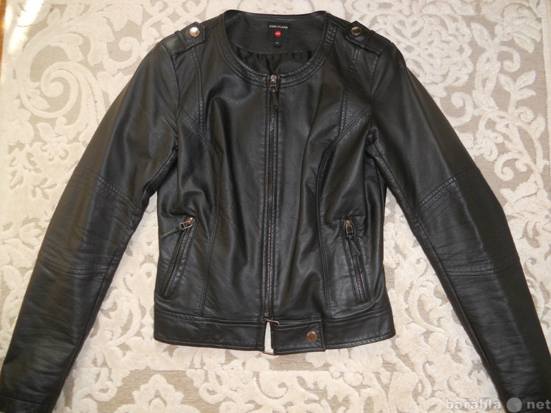 Продам: Черная новая куртка