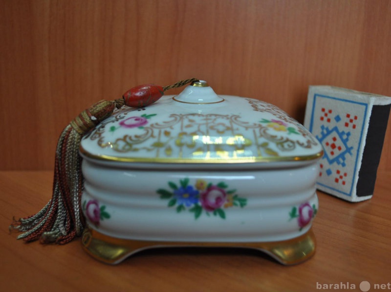 Продам: Старинная баварская фарфоровая шкатулка