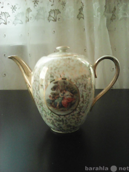 Продам: Фарфоровый чайник,немецкий фарфор