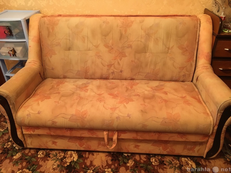 Продам: комплект мебели диван и кресло