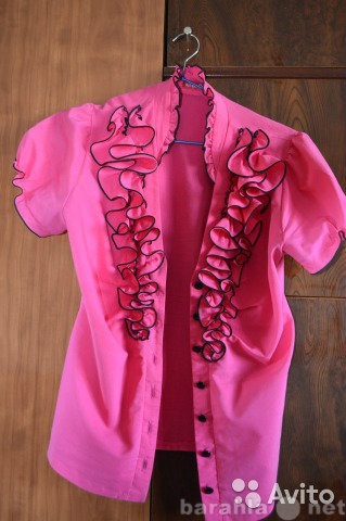 Продам: Продаю розовую блузку с воланами