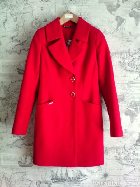 Продам: красное новое пальто