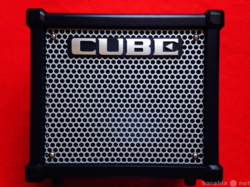 Продам: Комбоусилитель Roland Cube 10GX