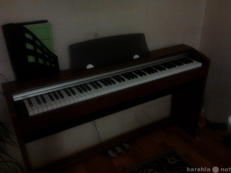 Продам: цифровое пианино casio Privia PX-730