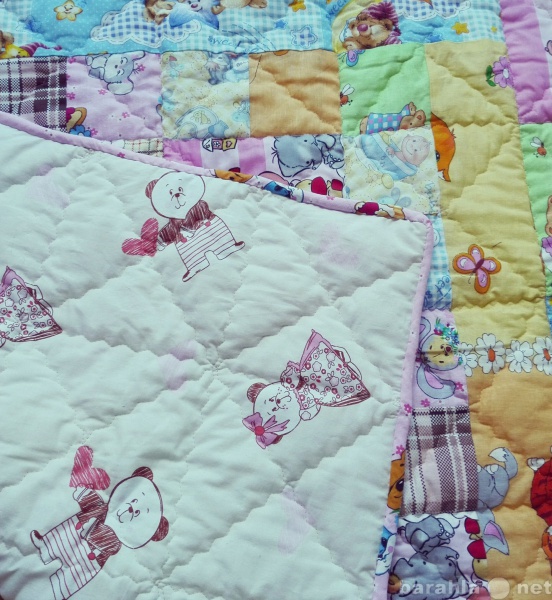 Продам: Детское лоскутное одеяло