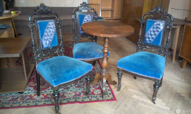 Продам: Винтажные столик + 3 стула конца 19 века