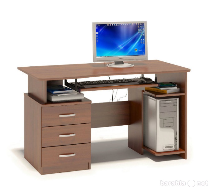 Продам: Пристенный компьютерный стол