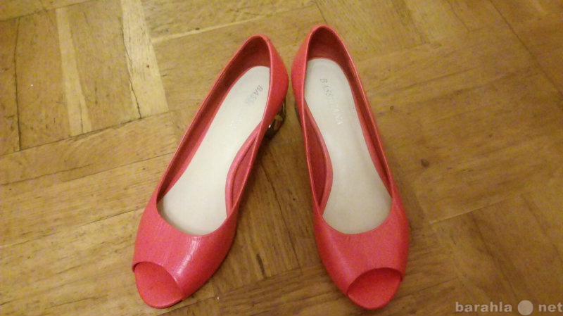 Продам: туфли красные