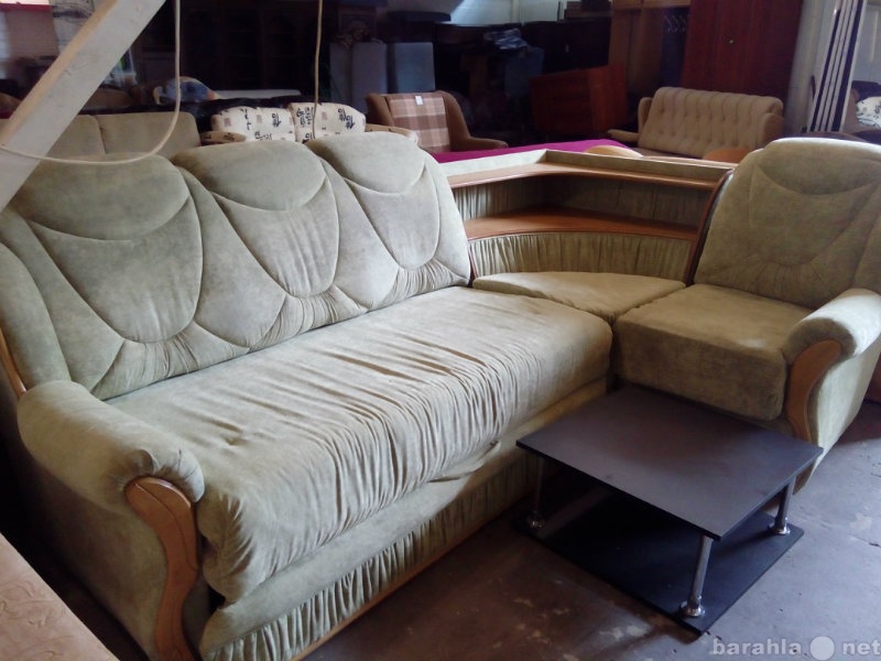 Продам: угловой диван с доставкой