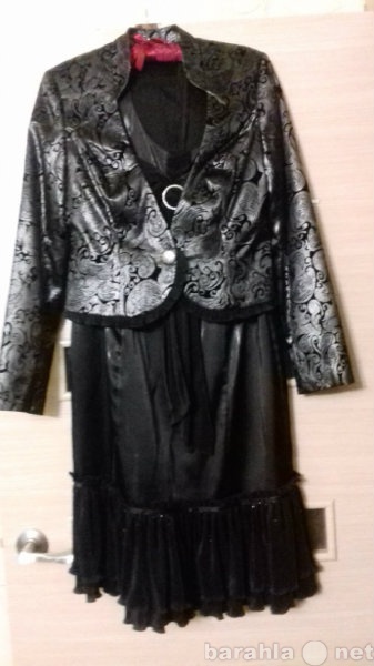Продам: Маленькое чёрное платье и жакет