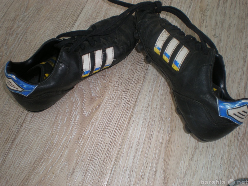 Продам: Бутсы для футбола Adidas