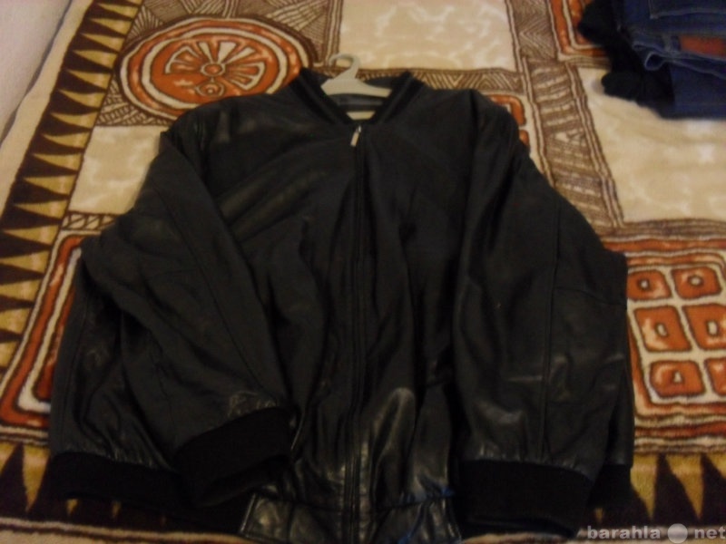 Продам: куртка кожаная, ветровки и многое другое