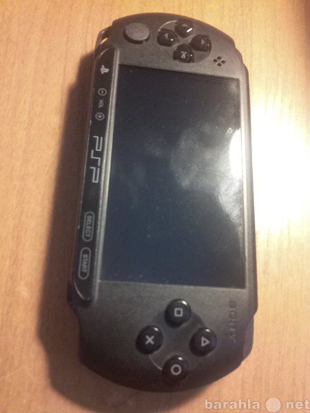 Продам: Sony PSP E1008 (+ 2 игры)