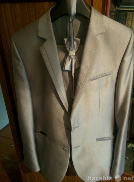 Продам: Продам Мужской костюм размер 176-96-84