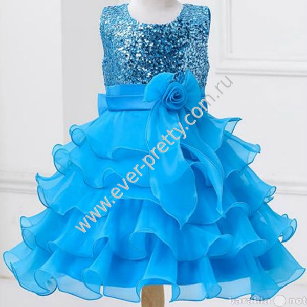 Продам: Детское голубое платье с блестками