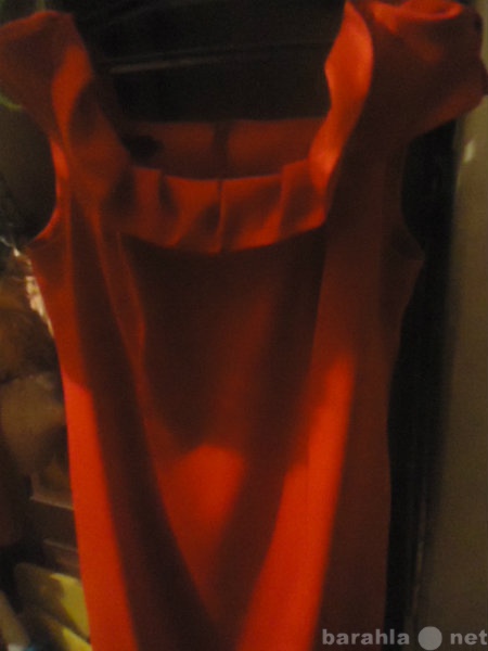 Продам: платье красного цвета