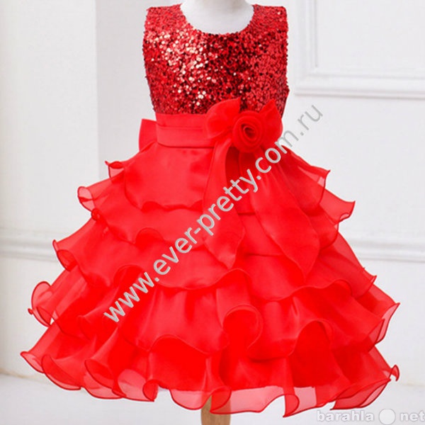 Продам: Детское платье красное с рюшками