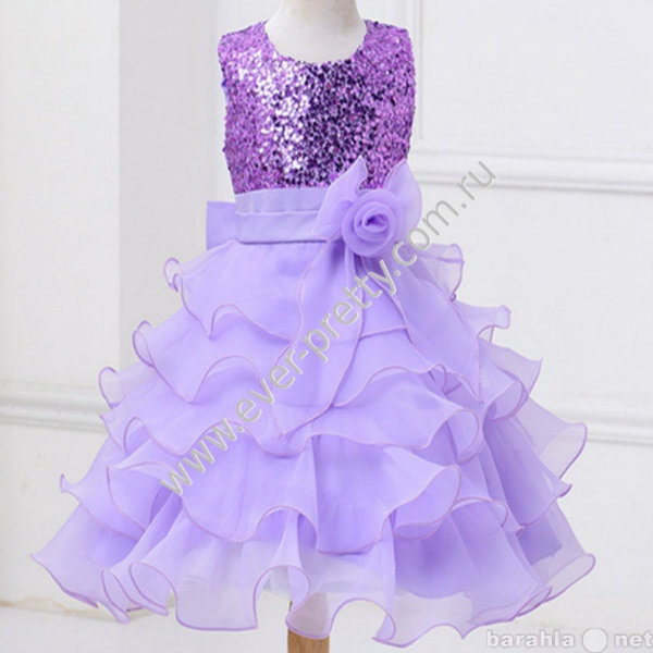 Продам: Детское платье многослойное с блестками