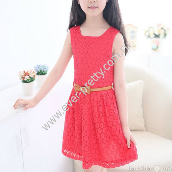 Продам: Детское платье красное с поясом