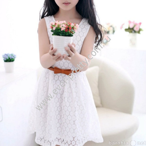 Продам: Детское платье белое кружевное