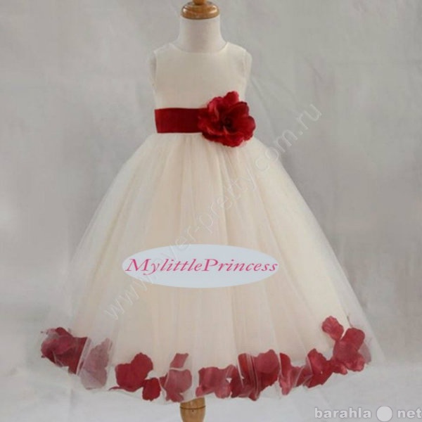 Продам: Детское платье белое с красным цветком