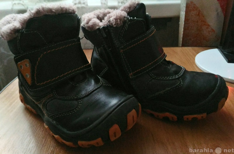 Продам: Зимние ботинки р-р 26