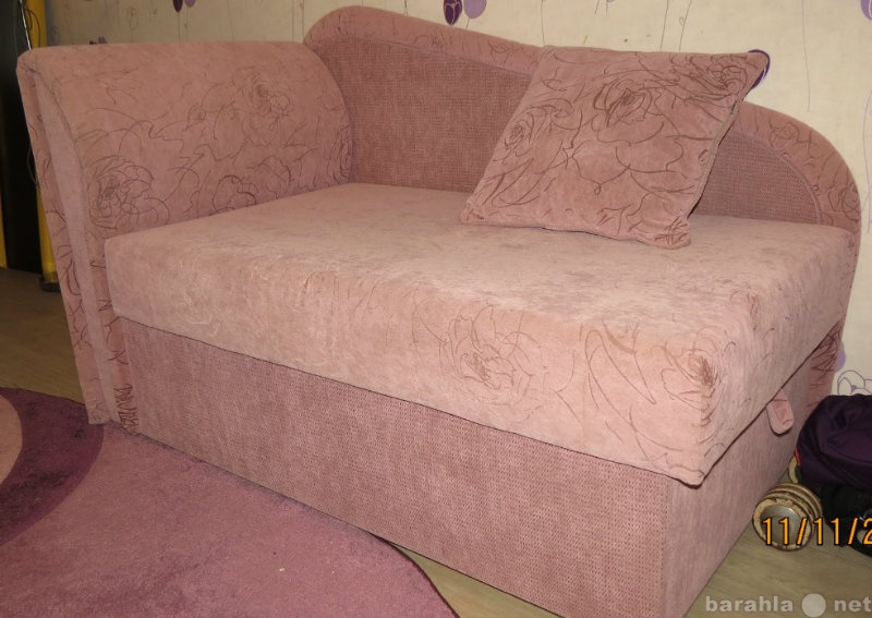 Продам: Малогабаритный раздвижной диван