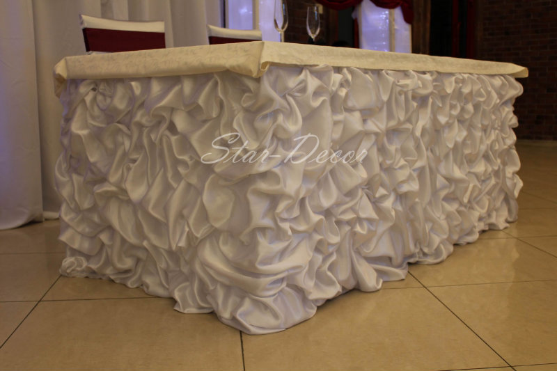 Предложение: Оформление свадебного зала тканью