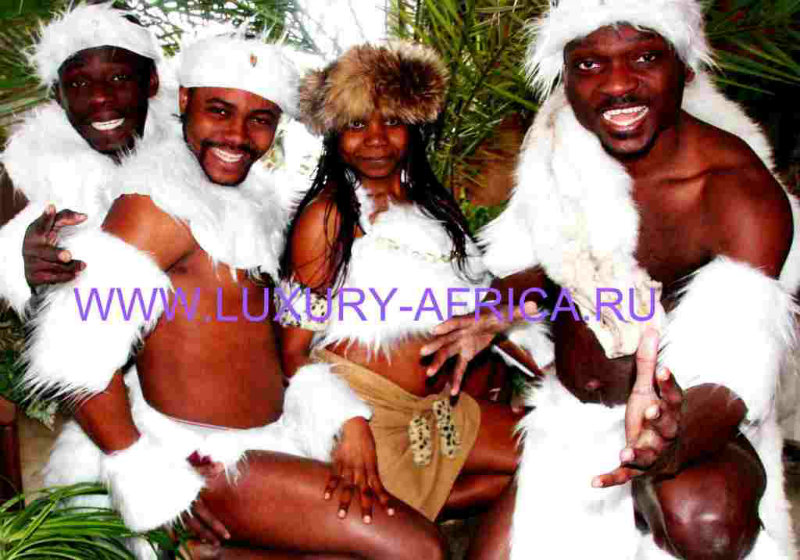 Предложение: Африканский Дед Мороз и Снегурочка