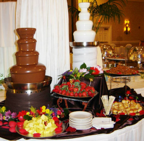 Предложение: Фуршетный стол. Шоколадный фонтан