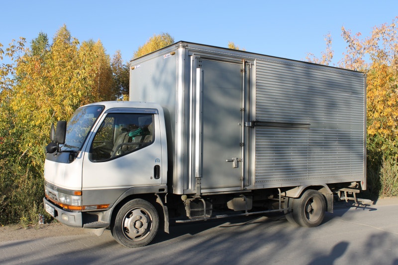3х тонный грузовик. Фургон на 17 кубов автомобиль фургон 17 кубов. Грузоперевозки Новосибирск. 17кубов.