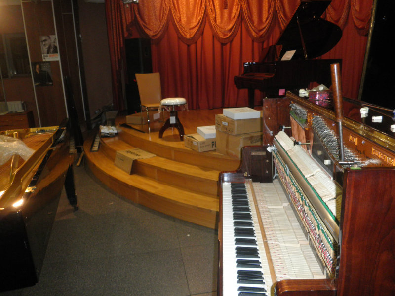 Предложение: Настройка и ремонт пианино и роялей
