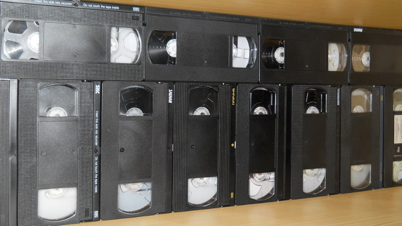 Предложение: Оцифровка VHS видеокассет, фотопленок