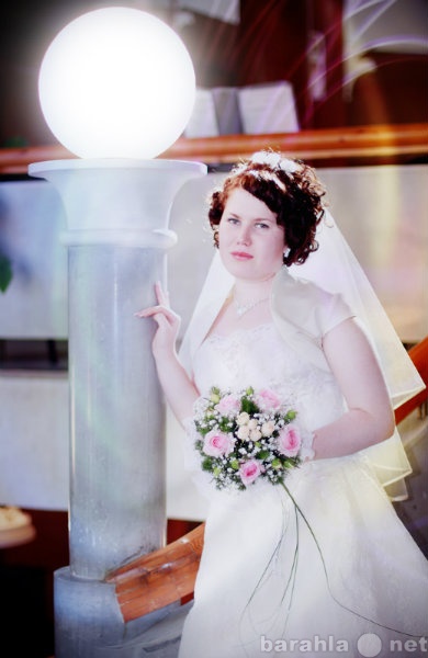 Предложение: Свадебный фотограф.Свадебные торты.